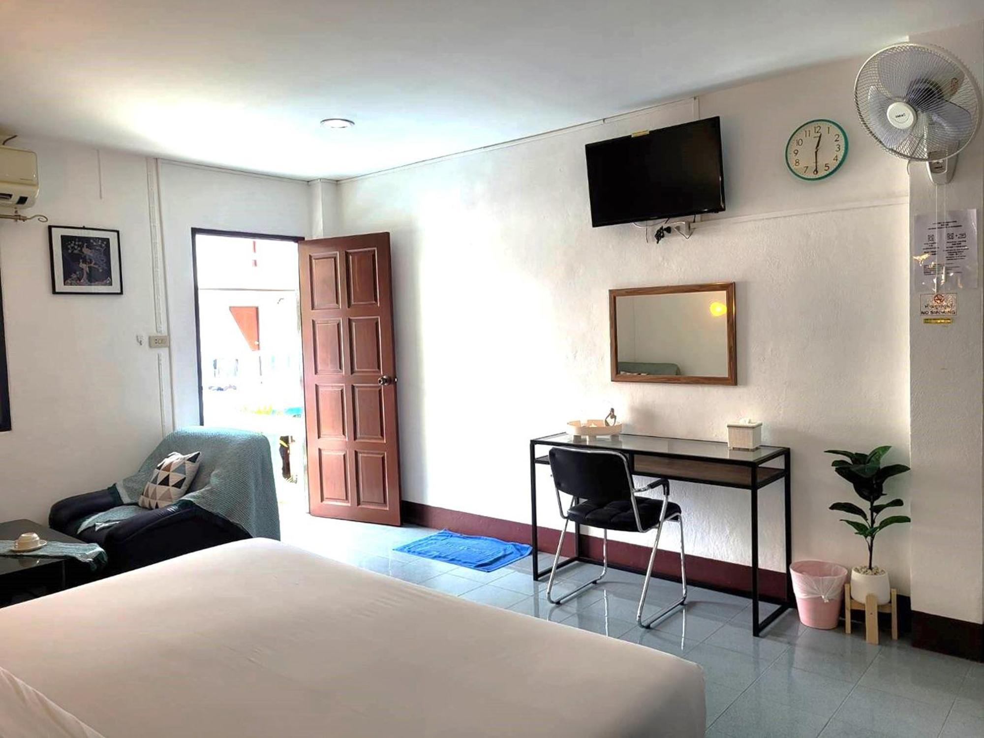 Rabbit Mansion Patong Hotel Eksteriør billede