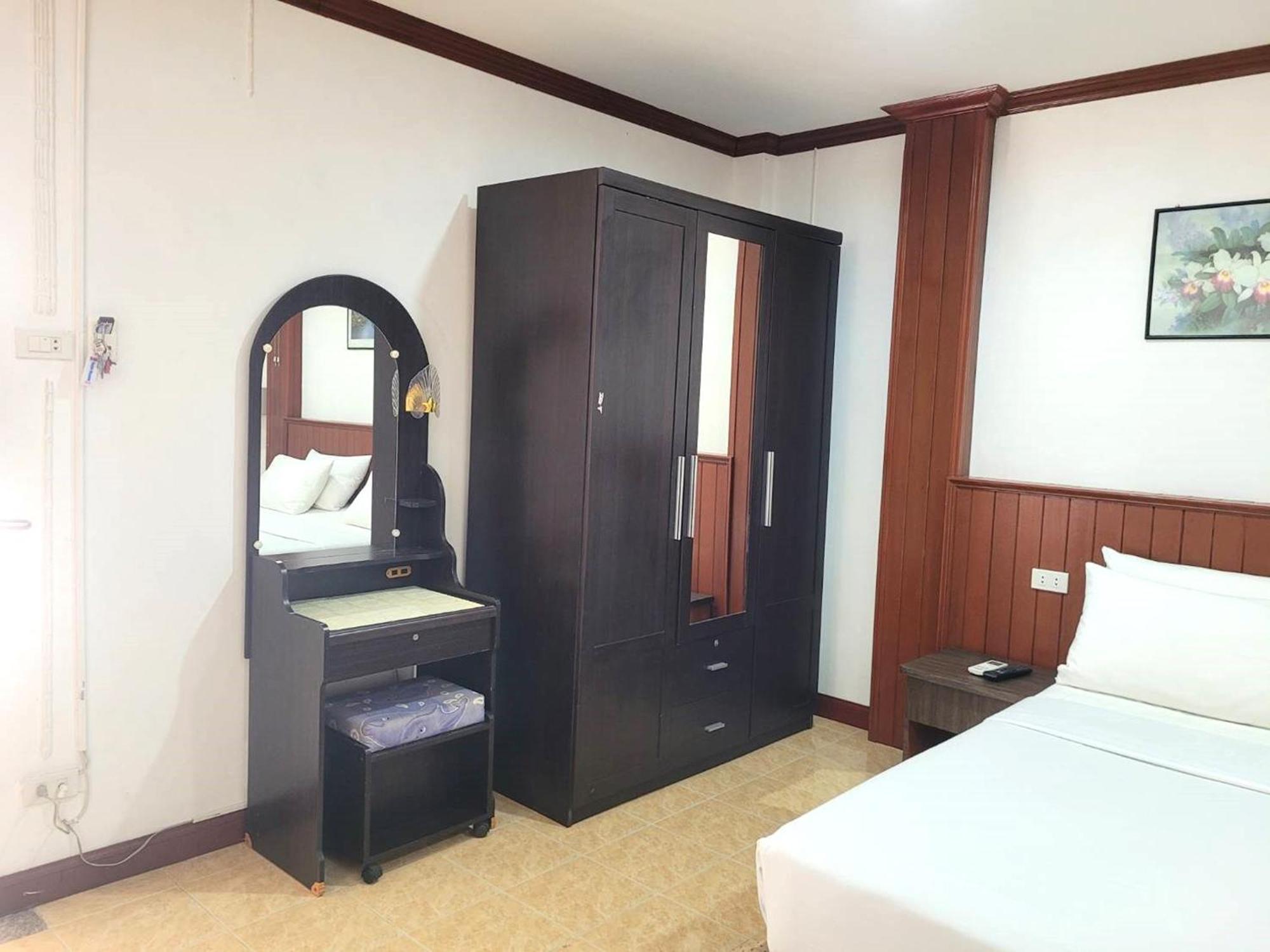 Rabbit Mansion Patong Hotel Eksteriør billede