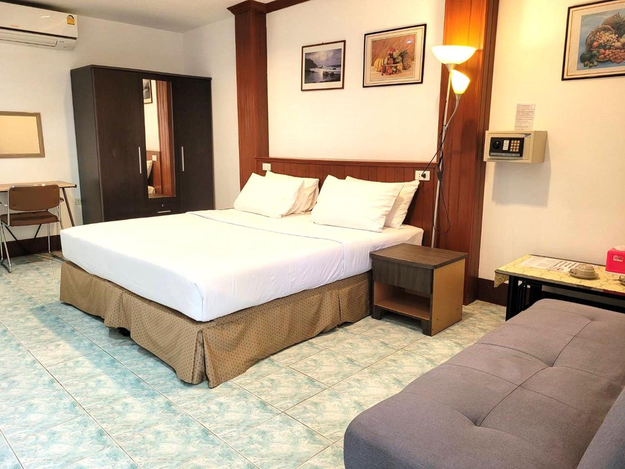 Rabbit Mansion Patong Hotel Eksteriør billede